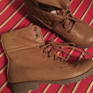 Rock and Candy boots NWOT